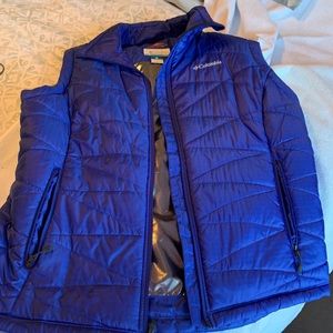 Columbia vest